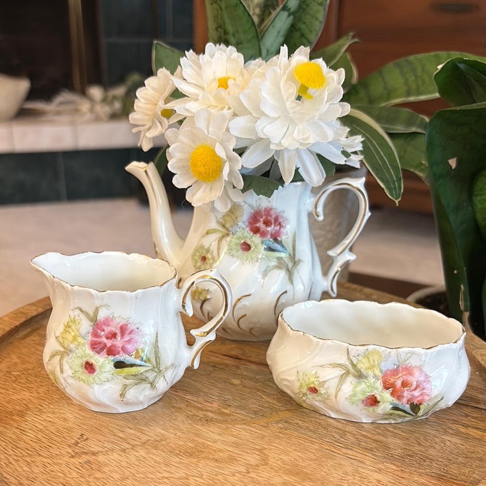 Antique Child’s Teaset